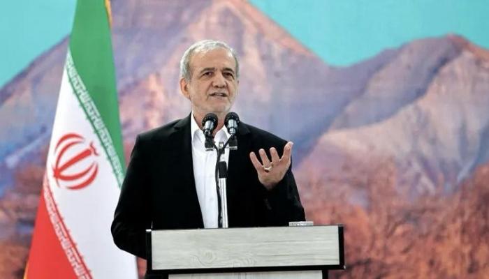 الحرس الثوري يضغط على الرئاسة بعد لقاء المرشد