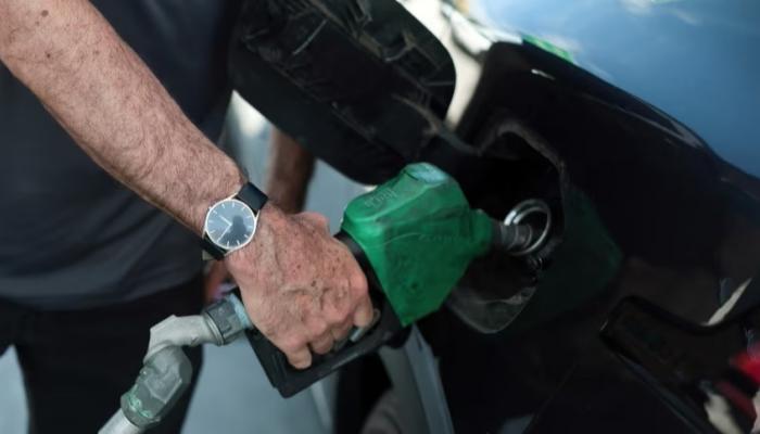 النفط يكشف ملامح التصعيد.. إيران تراقب الرد الأمريكي وسط مخاوف من الحرب