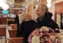 بوتين يستعيد ذكرياته المدرسية في لفتة غير متوقعة لمعلمته