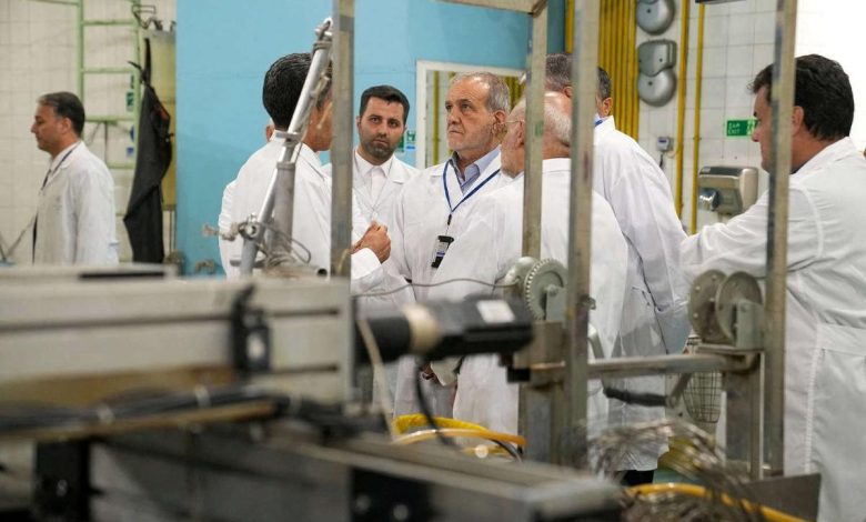موسكو تساند طهران في ملفها النووي في مواجهة سياسة ترامب