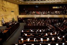 نتنياهو في قلب المشهد مع اقتراب تصويت حل البرلمان