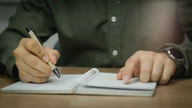 هل يمكن لخط اليد أن ينذر ببدء الزهايمر؟