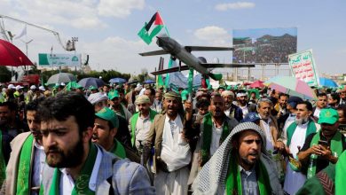 الحوثيون يدخلون على خط الأزمة.. تعثر جهود خفض التصعيد بين إيران وإسرائيل