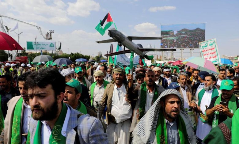 الحوثيون يدخلون على خط الأزمة.. تعثر جهود خفض التصعيد بين إيران وإسرائيل