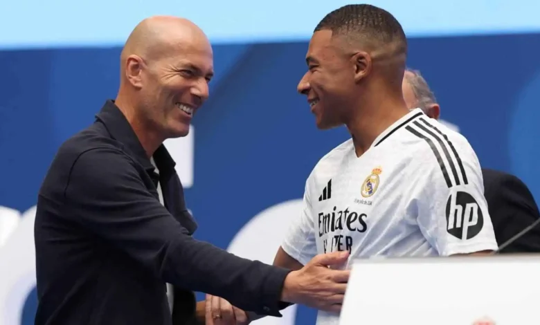أولى بصمات زيدان على منتخب فرنسا