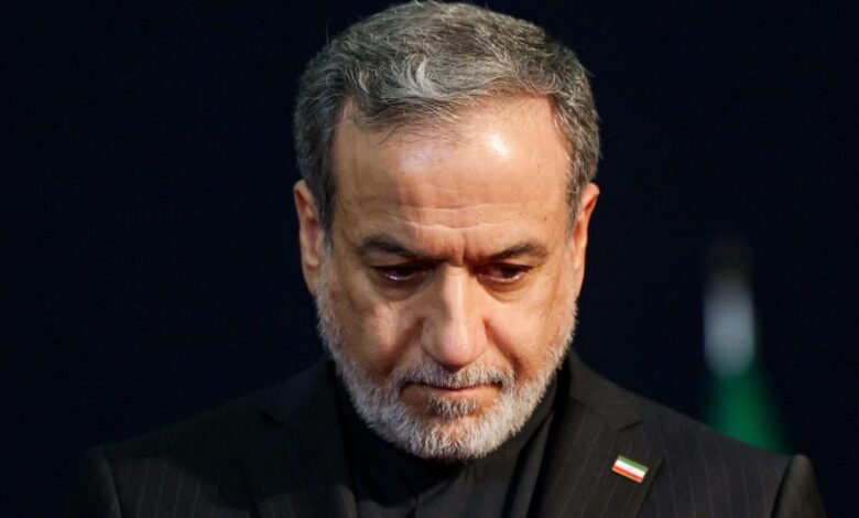 إفشاء أسرار الحرب يضع عراقجي في مواجهة المحافظين