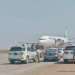 إيران تلجأ إلى الإمداد الجوي للحوثيين تحت وطأة الحصار