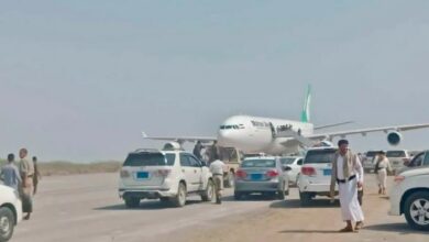 إيران تلجأ إلى الإمداد الجوي للحوثيين تحت وطأة الحصار