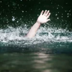 الانتقال المفاجئ من الحر إلى الماء البارد.. خطر يهدد القلب والجسم