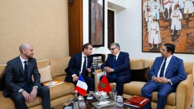 المغرب وفرنسا يوقعان حزمة اتفاقيات لتعزيز شراكتهما الاستراتيجية