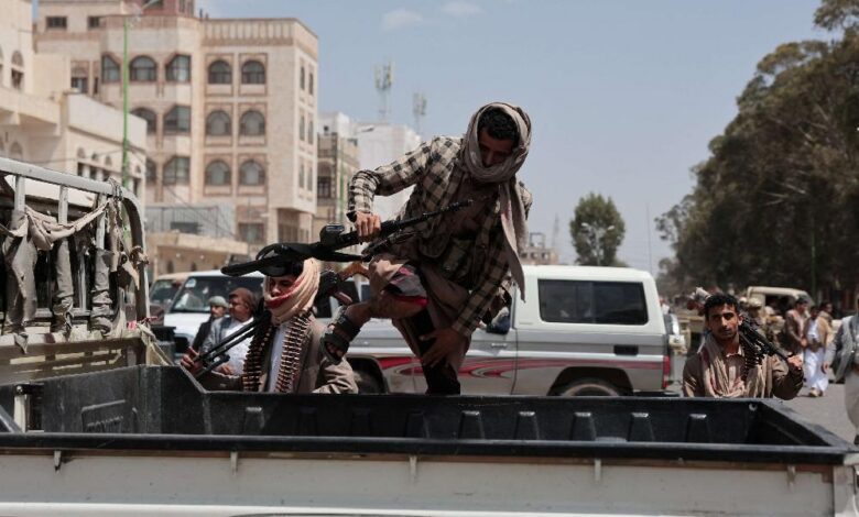 اليمن على صفيح ساخن.. دعوات الحسم تُنعش مخاوف الحرب