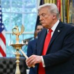 ترامب يعلن عن هدية ذهبية للبيت الأبيض احتفالًا بمرور 250 عامًا على تأسيسه.