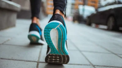 لماذا ينصح بالمشي 10 دقائق بعد تناول الطعام؟