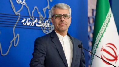 مهلة إضافية للمفاوضات مع إيران.. ترامب يراهن على الدبلوماسية ويُبقي خيار الضربات مطروحًا